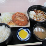 Yoneyama Sa-Bisueria Kudarisen Fu-Doko-To - 和風チキンカツ定食