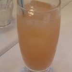 Restaurant LE MiDi - 飛騨桃ジュース（４００円）
