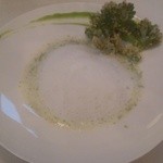 Restaurant LE MiDi - スープ・・泡立ってます！ヨモギのフリッター添え