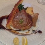 Restaurant LE MiDi - メインの飛騨牛ロースステーキ（１７０ｇ）立体的な盛付け!!