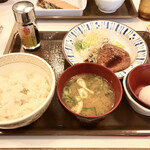 Sukiya - 粗挽きソーセージ朝食(2枚盛) 400円