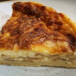 ル・リベラリスム・シーオー パティスリー・タツヤ・ササキ - 料理写真:玉ねぎのタルト