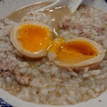 熟成豚骨ラーメン 一番軒 - 余ったスープに、ライスを入れて食べるとおいしいよ。