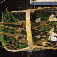 黒茶屋 - 鮎の塩焼き、3人分