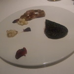 フロリレージュ - 鼻とブータンノワール（お茶目なデザイン）