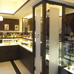 パティシエールかにわし - [撮影承諾済]