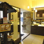 パティシエールかにわし - [撮影承諾済]