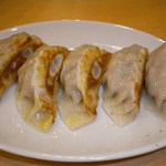 鳳琴樓 - 焼き餃子（煎餃子）