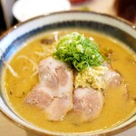 札幌麺屋 美椿 - 味噌800円+チャーシュー増し300円