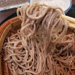 赤久縄 - とろろ蕎麦　770円     の蕎麦　こしが強くて香り高い蕎麦