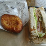 ベーカリー&テーブル 箱根 - 米粉のカレーパンと豚カツサンド