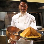 アカ - 写真の締めに東シェフのショットいくつか。笑顔がカッコいい☆