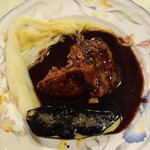 L'atelier Suzuki - 鶏肉の赤ワイン煮込み