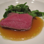 レンゲ - 短角牛ランプのステーキ  バジルの香り1