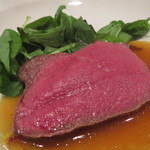レンゲ - 短角牛ランプのステーキ  バジルの香り2