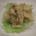 レンゲ - 大人のポテトサラダ　粒マスタード、黒胡椒と燻製オイルで1