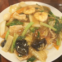 三和楼 - 五目焼きそば 800円