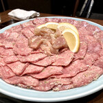 焼肉 静龍苑 - タン塩　2,900円 × 8人前= 23,200円 ミノ塩　1,600円