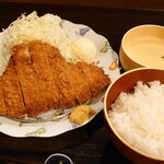 レストランはなみ - チキンかつ定食(コーンポタージュ選択)