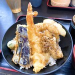 Sukesan Udon Asakawa Ten - 秋天丼(舞茸、えび、いか、イトヨリ、かぼちゃ、ピーマン、なす)