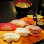 すし 海鮮 - 握りセット