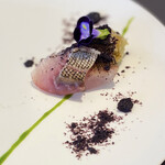 プレゼンテ スギ - イサキにナスパウダーミョウガソース