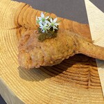 プレゼンテ スギ - 房総地鶏手羽にミンチを詰めて