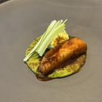 プレゼンテ スギ - アメリカナマズ蒲焼き風、赤ワインで