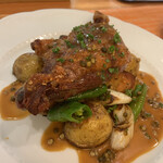 スクレ･サレ - 鴨もも肉のコンフィ２７００円