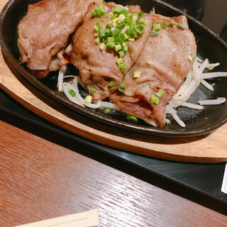 炭火 炙り肉 康_1