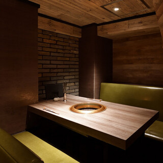 無煙ロースターにより空気が入れ替わり密閉環境の回避に。