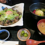 Iroriyaki Tamano Ya - 薩摩地鶏の親子丼ランチ