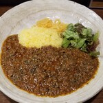 SPICY CURRY 魯珈 - 香味野菜と赤ワインのビーフキーマカレー