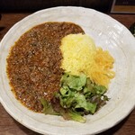SPICY CURRY 魯珈 - 香味野菜と赤ワインのビーフキーマカレー