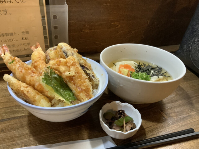 Udon Senmon Ten Chisou photo