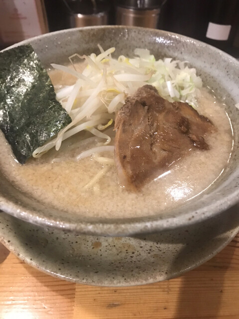 やったる 高田馬場 ラーメン 食べログ