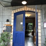 ILE DE FRANCE - 重厚な扉を開き入店します☆