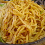 麺処 三鈷峰 - 油そばを混ぜると・・・