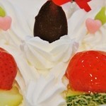 芳林堂 - 「生デコレーションケーキ」下側付近です（7/1UP）