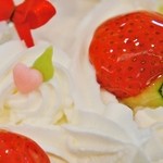 芳林堂 - 「生デコレーションケーキ」右側付近です（7/1UP）