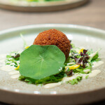 USHIGORO S. - 蓮根と厳選和牛のコロッケ