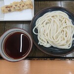 はんなりや - つけ汁のうどんとちくわ天