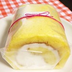 洋菓子のまめの木 - 平地飼いロールケーキ