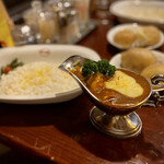 欧風カレー ボンディ 神保町本店 - 