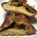 ジュリアンベーカリー - 北海道野菜とチキンのカレー　断面