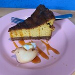 シュガー トゥース カフェ - キャラメルパンプキンチーズケーキ