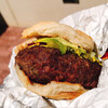 チッパーズ スナック バー - 料理写真:226グラム　ハンバーガー