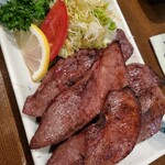 新料理 都留野 - たん焼き