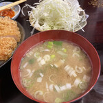 かつ丼多勝 - カツカレーについてます、豚汁！