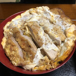 赤城食堂 - カツ丼アップ